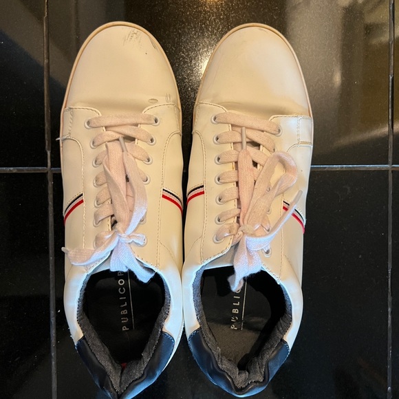Public opinion white men’s sneaker, worn once, size 9 - Picture 1 of 4
